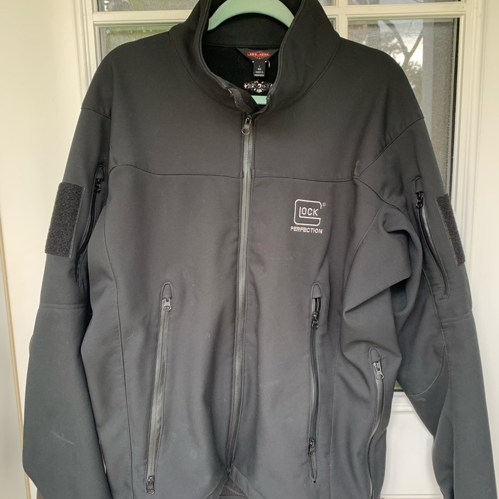 Glock licensed tru spec jacket rare men’s large non smoker worn twice slim fit